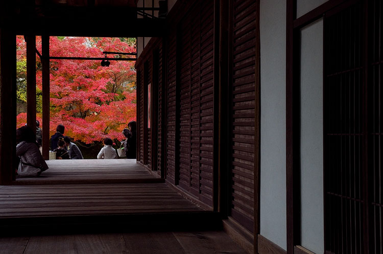 Nanzenji into the garden